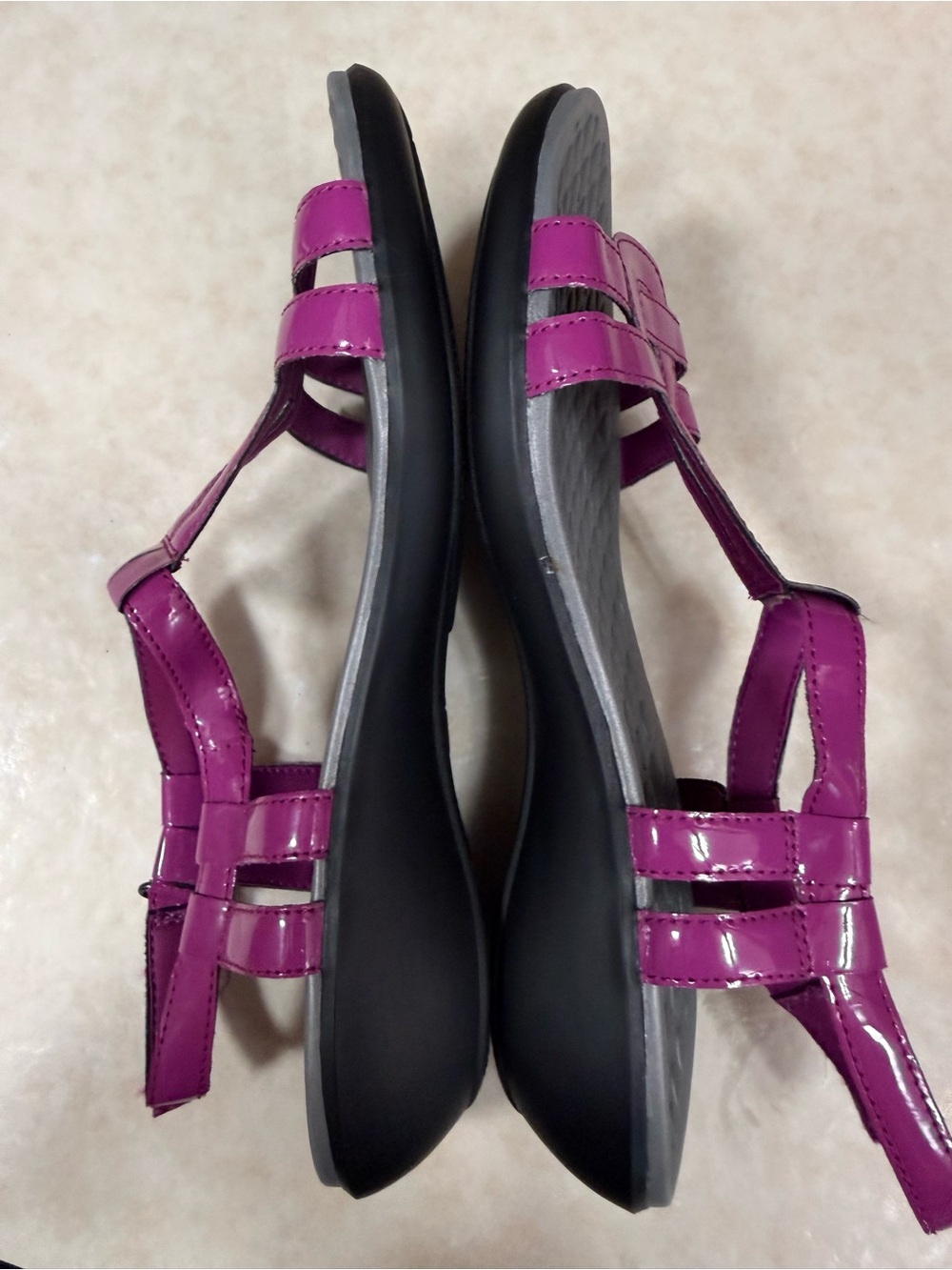 Clarks Sonar Aster sandals in a vibrant purple patent finish size 9 - Picture 7 of 9